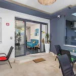 Pet Friendly In With Wifi * Póla